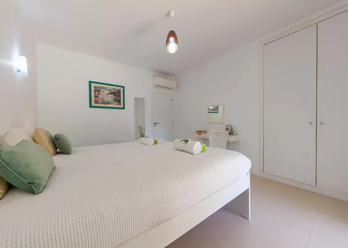 Blue Bay By Algarve Vacation Villa
