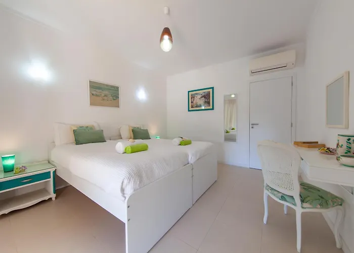 Blue Bay By Algarve Vacation Villa *