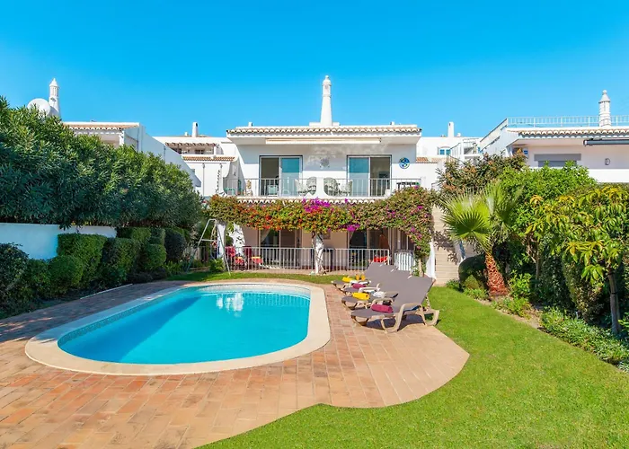 Blue Bay By Algarve Vacation Villa Olhos de Agua (Albufeira)