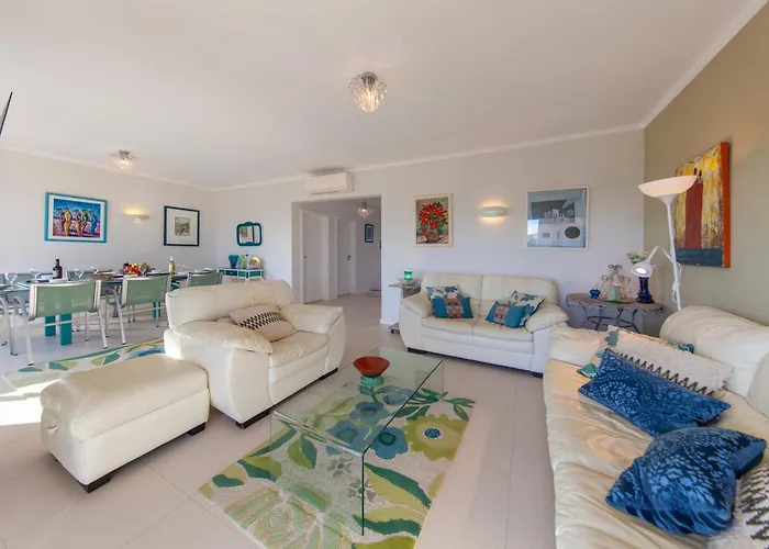 Blue Bay By Algarve Vacation Villa *